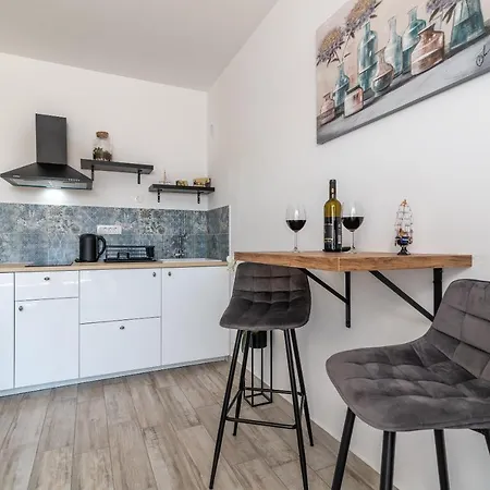 Princi Apartment *