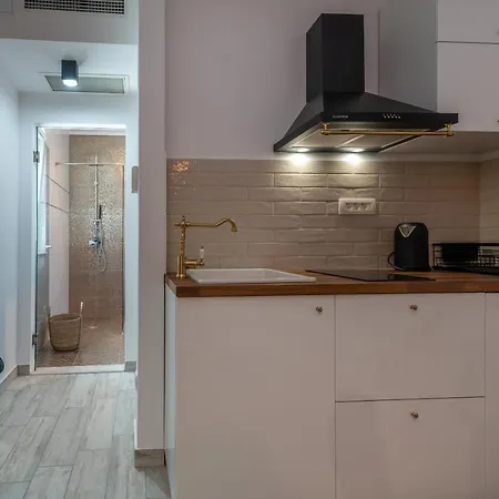 アパート Princi トロギール